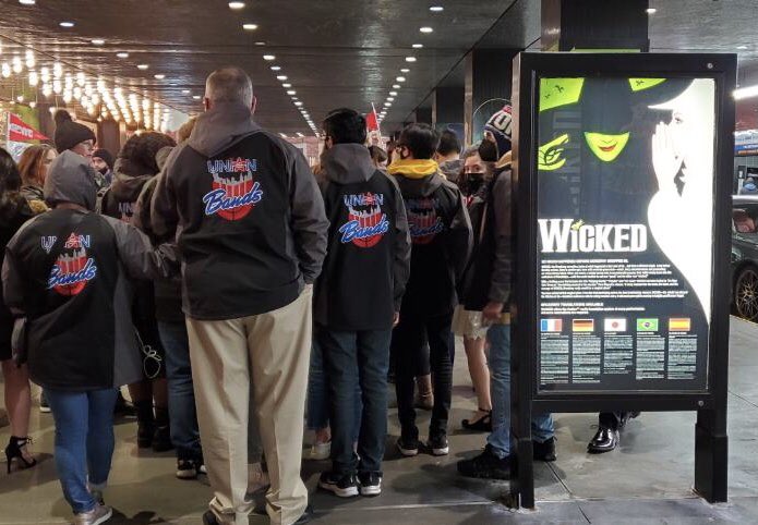 Students On Broadway tweet media