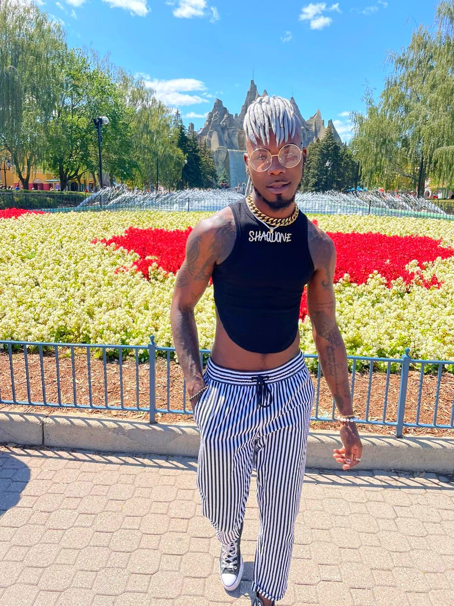 𝐒𝐇𝐀𝐐𝐔𝐎𝐍𝐄 𝐁𝐋𝐀𝐊𝐄 tweet media