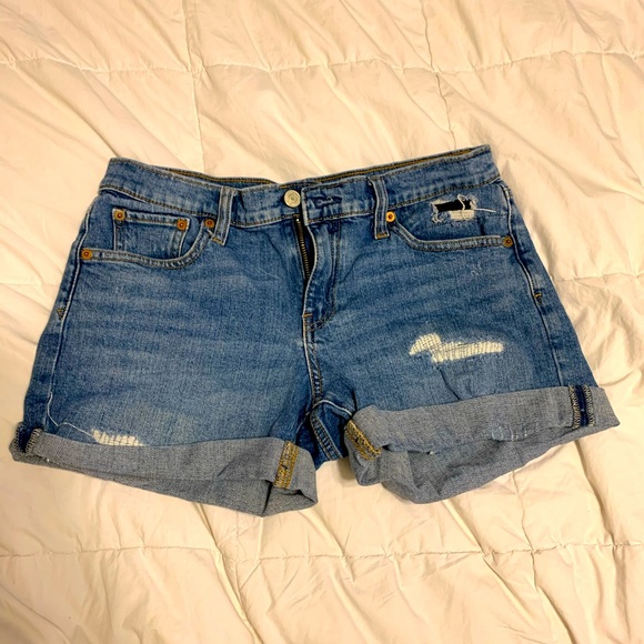 DesignMe_fab's tweet photo. So good I had to share! Check out all the items I'm loving on @Poshmarkapp #poshmark #fashion #style #shopmycloset #gap #luckybrand #factorie: https://t.co/h9rjmhroRq https://t.co/tH6OhcNM7E