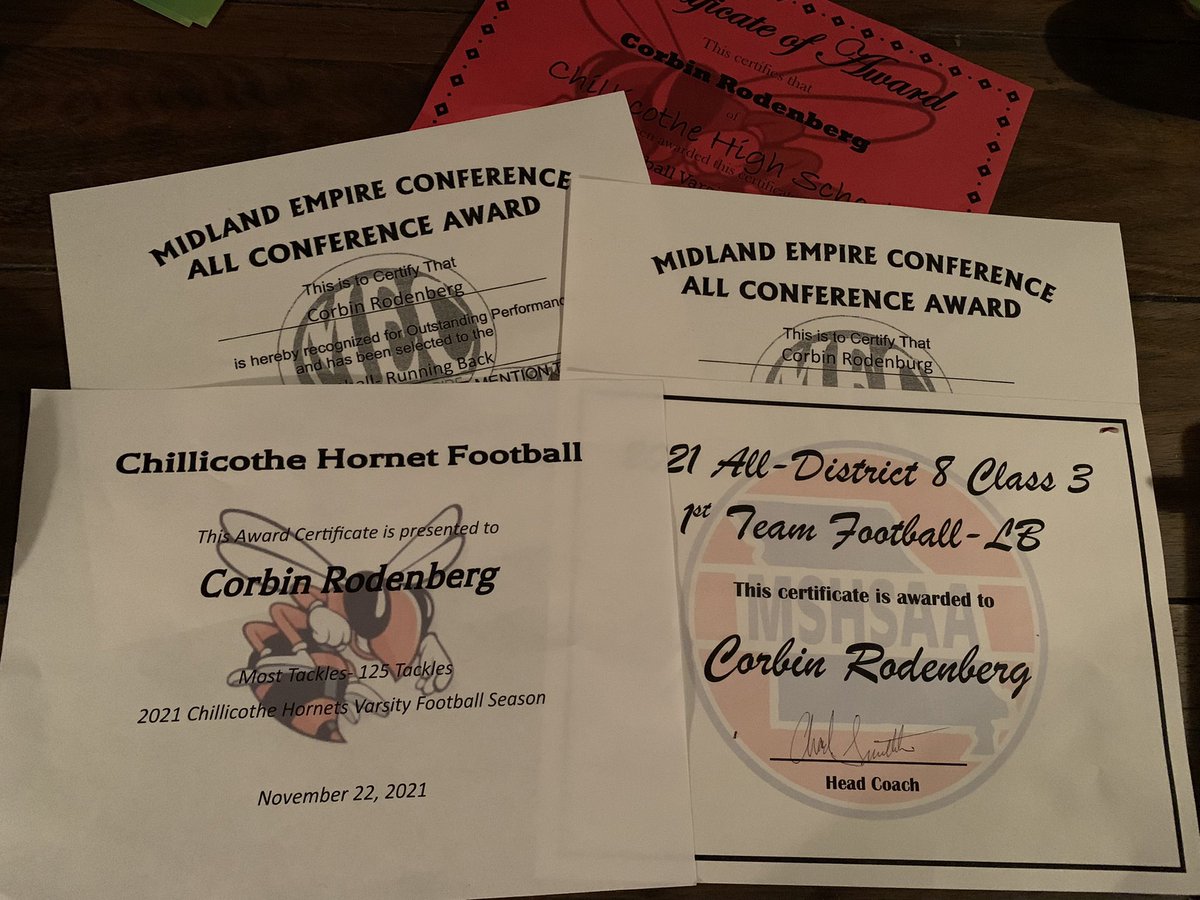 rodenberg27's tweet photo. So thankful for another successful football season!! MEC All Conference Running Back, MEC All Conference Linebacker, All District Linebacker and an award for the most tackles! https://t.co/d1h4udH2mV