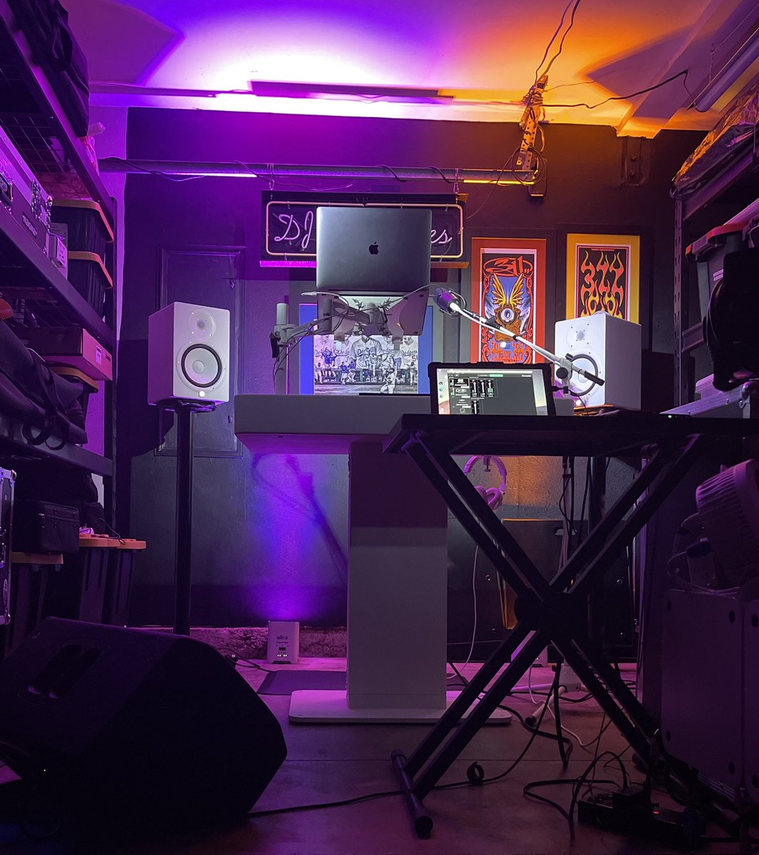 GtsEvents's tweet photo. My happy place
#gtsevents #djlife #musicismylife #playforeveryone #weddingdj #YOURdj #djingismylife #practicemakesperfect #playtiltheydrop #socaldj #professionaldj https://t.co/DemCeUOTQZ