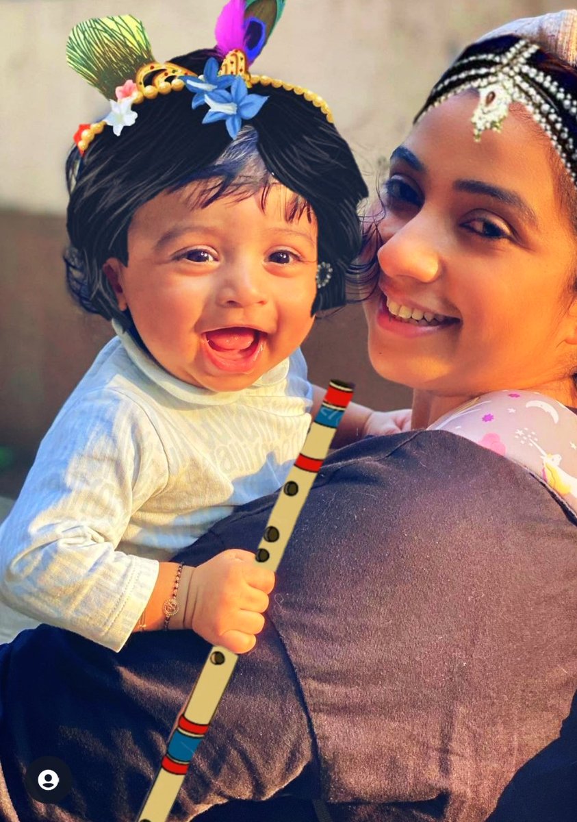 When I first saw cutie Devyan, the only image that came to my mind was that of Little Krishna 😍

Yashoda Maiyya and Balkrishna reappeared on earth❤️✨

@shreyaghoshal Your Devyan is such a sweet baby 😘😘😘
#ShreyaGoshal 
#shreya
#Sgian
#SG
@shiladitya