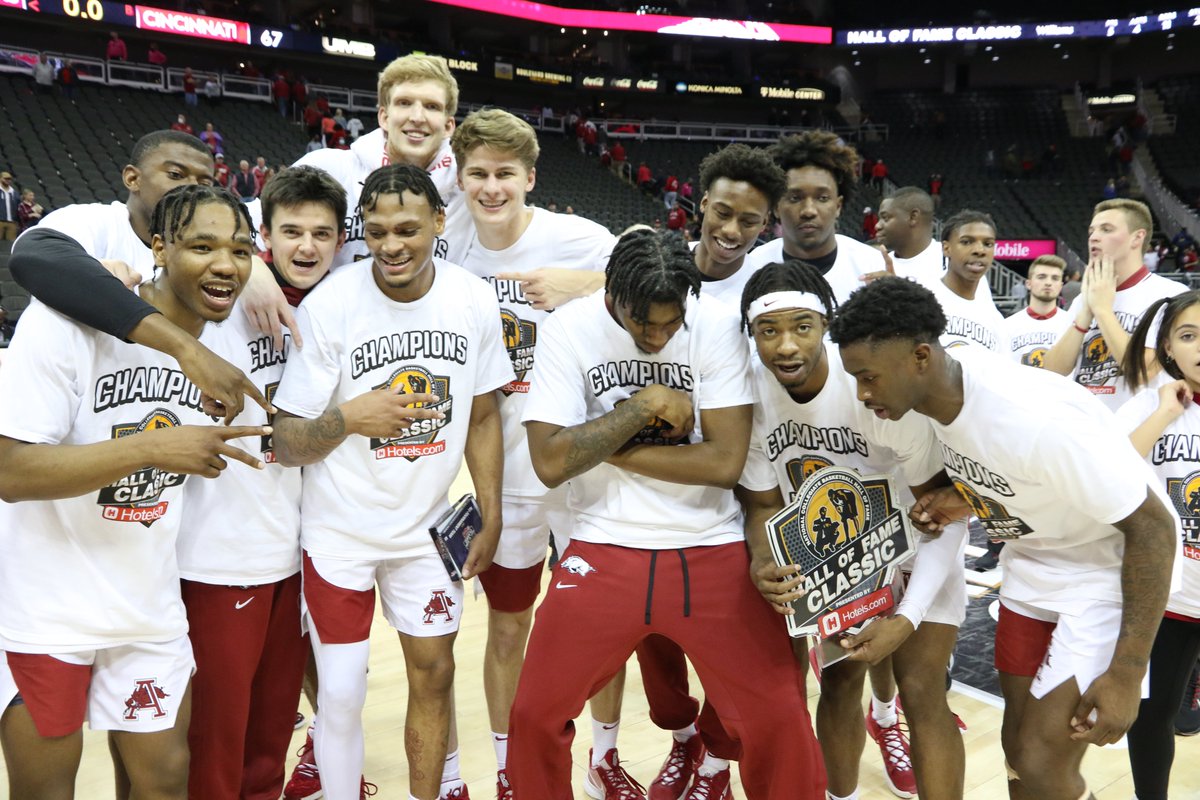 Btho Razorbacks Bearcats at Razorbacks