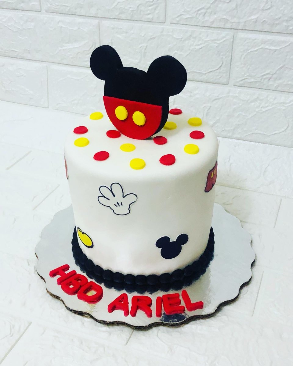 kamilcake's tweet photo. Mickey Mouse♥️💛🖤
Nos encanta ser parte de tus celebraciones 💕🥳
🔻Elige tu pastel con la temática que más te guste 😍
Gracias por su preferencia 💕
.
.
.
.
.
.
#mickeymouse #mickeymousecake #fondantcake #fondant #disney #kamilcake #partymickeymouse #obleacomestible https://t.co/bLuZvuoUi8
