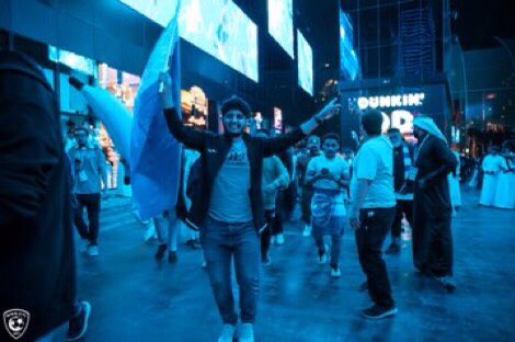 Dx_deaf's tweet photo. 🏆 اطررررب جماهيرك 😍💙

#الهلال_كبير_آسيا https://t.co/RhAw3zn6YM
