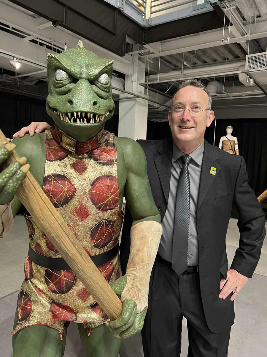 Lee_Oeth's tweet photo. The internet is for Gorn https://t.co/RBR6D1zYTG