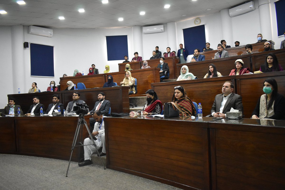 IMSciences_Pesh's tweet photo. #HappeningNow "Themes of development" with Chairperson, Muhammad Ali Asghar, Chief Economist, KP during #ParallelSessions at 35th AGM #PSDE_Conference @IMSciences_Pesh
@PIDEpk
#IMSciences
#PIDExIMSciences
#PIDE_Opportunities
#PSDE_Conference https://t.co/bTCR3caygt