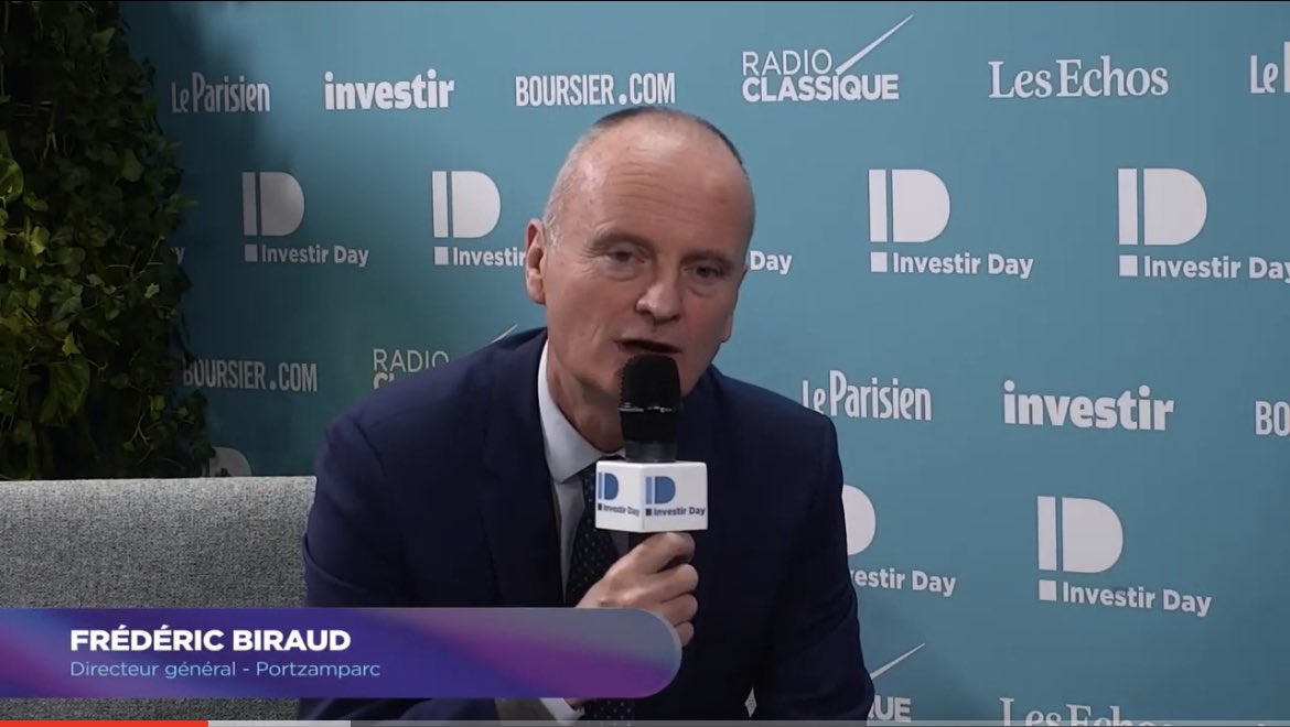 PortzamparcBNPP's tweet photo. [Salon Investir Day]
Retour des IPO et des investisseurs individuels en bourse en 2021 ... tendance confirmée en 2022 ? 
@F_Biraud au micro d'@olivierzanetta au Salon @InvestirDay 23/11
@OVHcloud_FR #HRS #pherecydes 

👉 https://t.co/msd6G17ztK
#Bourse #entreprises #IPO https://t.co/oW8FjIdL84