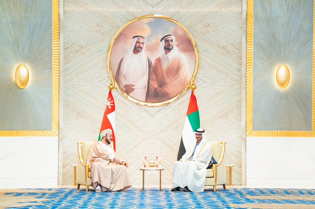mulham_wahaibi's tweet photo. تشرفت بتغطية احتفال اليوم الوطني العُماني في إكسبو ٢٠٢٠ دبي تحت رعاية صاحب السيد أسعد بن طارق آل سعيد نائب رئيس الوزراء لشؤون العلاقات والتعاون الدولي الممثل الخاص لجلالة السلطان وبحضور الشيوخ والأعيان من دولة الإمارات العربية المتحدة الشقيقة.🇴🇲❤️🇦🇪
#اكسبو_دبي_٢٠٢٠ https://t.co/a8m7Kxlw0D