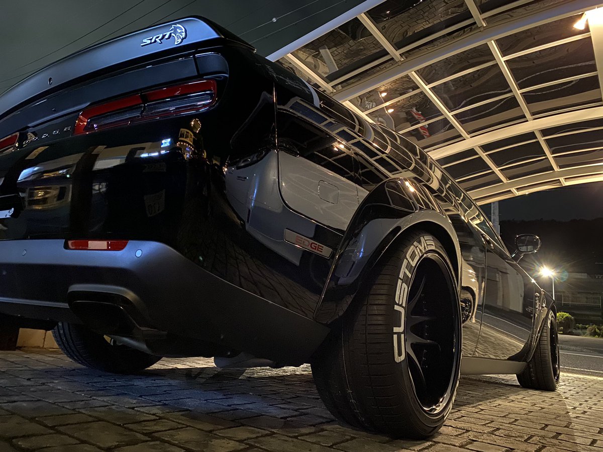 LUXZ_Luxury's tweet photo. チャレンジャー ヘルキャット
EDGE CUSTOMS M LINE
在庫車両カスタム完了しました‼️

車高は純正、ホイールはWORK Emotion CR3P
タイヤレターでEDGE CUSTOMS✨

雰囲気よく仕上がりました😎

#dodge #challenger #work #workcr3p #Hellcat #edgecustoms #luxz #アメ車 https://t.co/kFY7ft629X