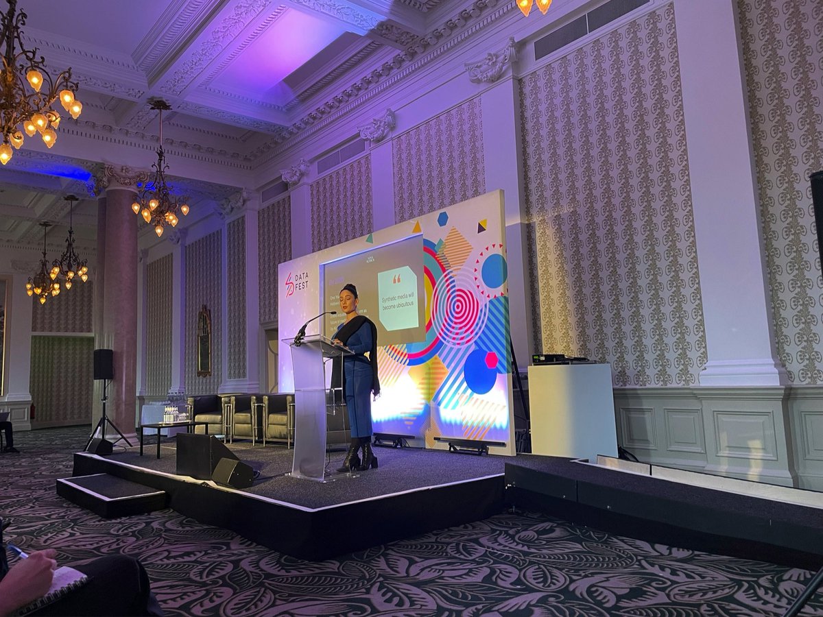 elmosmoe's tweet image. Fascinating (if a bit terrifying) glimpse into our synthetic media futures 😳 from @NinaDSchick at #DataSummit21 @DataFest_ #OurData