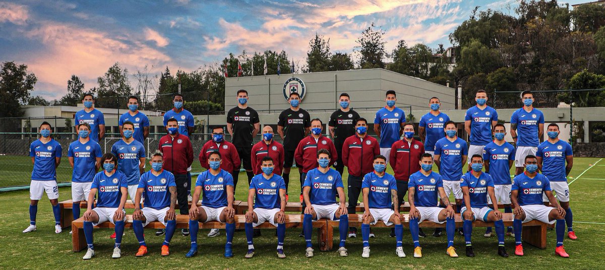 sinaloa583's tweet photo. El equipo que nos devolvió la alegría después de tantos años sin lograr el ansiado título de liga. Quedará marcado en la memoria del club. @CruzAzul https://t.co/EhESsZoQTw
