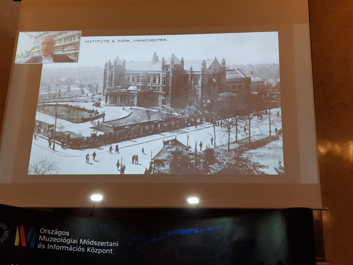 peinadormarta's tweet photo. - Un museo donde compartir culturas en 1 ciudad multicultural
- Una ciudad con una historia que compartir
- Usar el arte para ofrecer mejores condiciones de vida a la gente de la ciudad fue la idea en sus inicios
- Potenciar el debate
@magwagdirector @mcrartgallery #MuseumDigit https://t.co/23MiCBBy9o