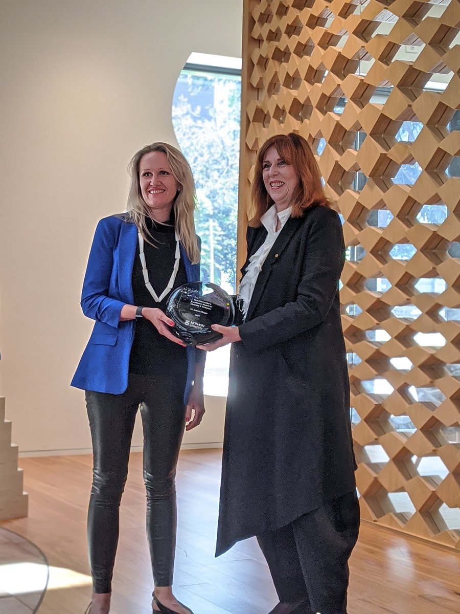 jessborger's tweet photo. I was humbled to receive the Vice Chancellor’s Excellence Award for #DiversityandInclusion @MonashUni only achieved due to the networks & support of so many amazing #WomenInSTEM and the support of @MonashCCS @Monash_FMNHS leaders @brien_terence @StephenMJane Christina Mitchell https://t.co/XeYEUYEiUe