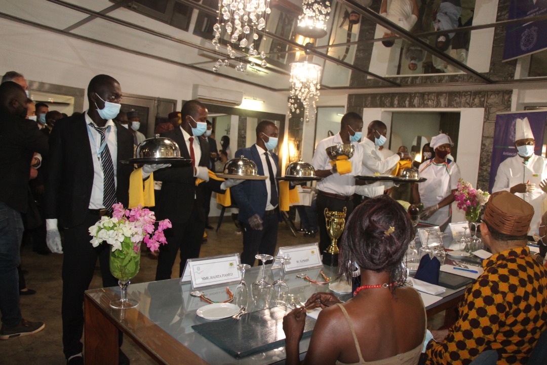 En images la finale concours Master chef Niger organisé par L'Ambassade d'Italie au Niger en collaboration avec le centre AACCES.
<a href="/ItalyinNiger/">ItalyinNiger</a> <a href="/oumou_kane/">O.K❤🧡</a> <a href="/INNAKARANTA/">Inna KARANTA</a> <a href="/awal_rachid/">Rachid Awal Issa</a> <a href="/wanousky_96/">wanousky</a>
#italiantast #semainedelagastronomieitalienneauniger
#ambasciata_d_italia_niamey