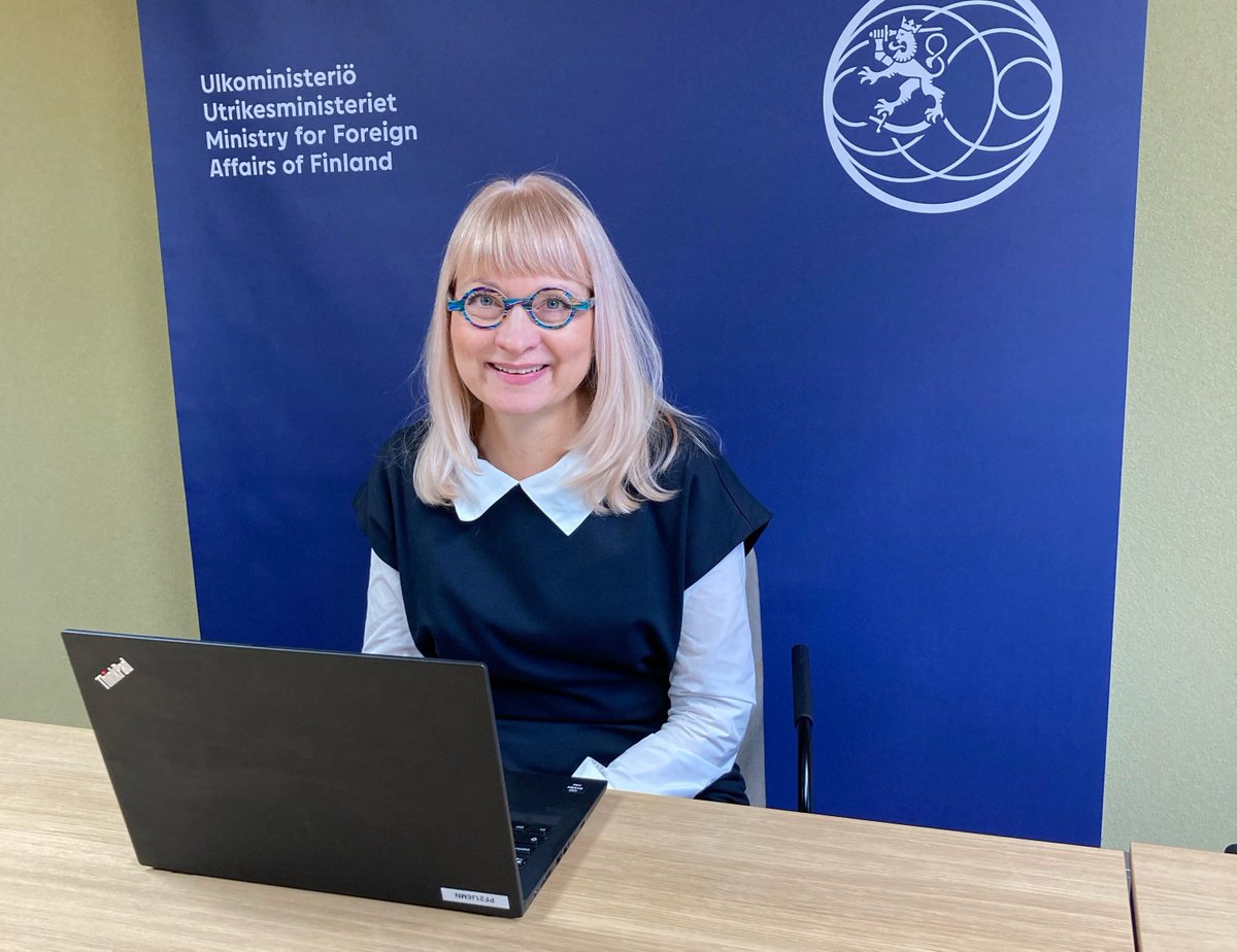 FinBotschaftDe's tweet photo. Finnland ist Vorläufer bei der #Digitalisierung des öffentlichen Gesundheitswesens & bei #HealthTech-Lösungen. Botschafterin für Gesundheit & Wohlbefinden @PSillanaukee sprach heute auf der @handelsblatt #hbhealth Gesundheitskonferenz über die wichtigsten Lehren aus der Pandemie. https://t.co/HVYxZswbmf