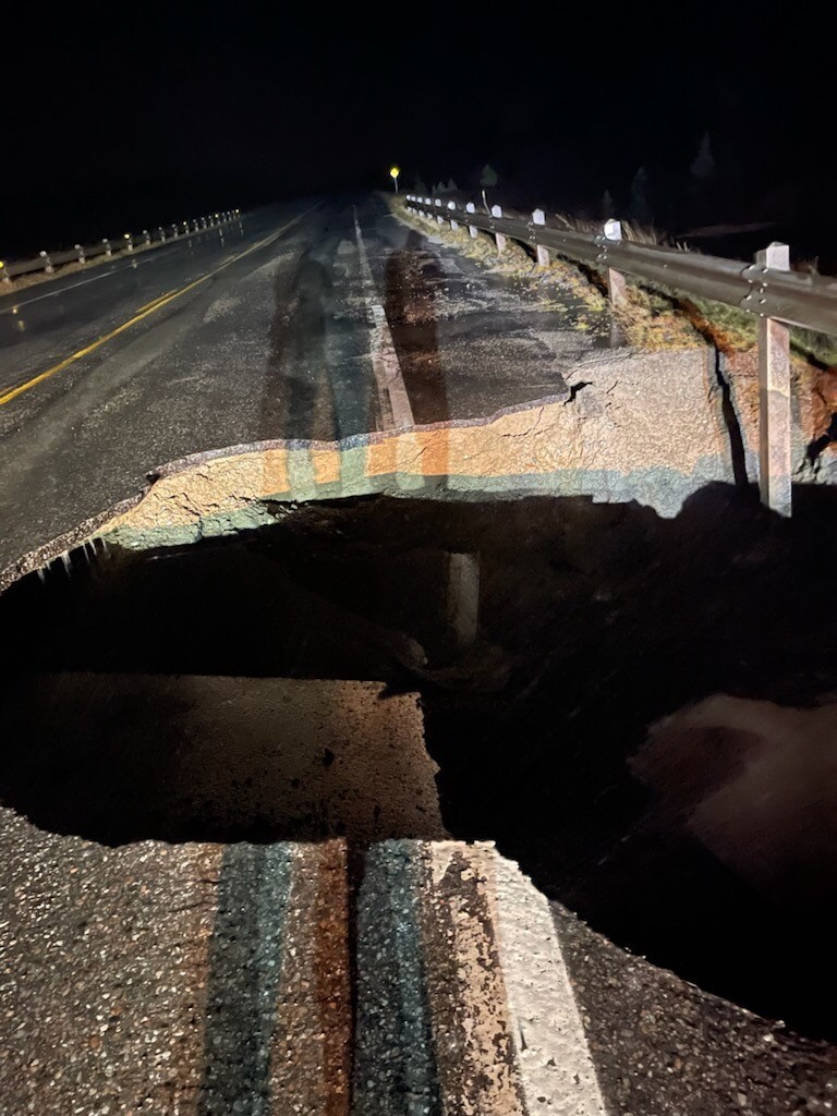 The TCH is closed, 25 kilometres west of Port aux Basques. #nltraffic