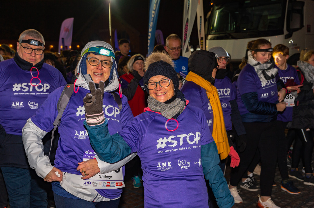 lillefrance's tweet photo. ♀️  Vendredi 26 novembre à #Lille, bougez-vous contre les #violencesfaitesauxfemmes en participant à une course nocturne !

👉 https://t.co/jun5Ad6C18 https://t.co/rL7GqJke8E