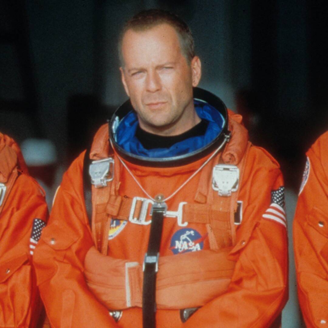 cine_macguffin's tweet photo. La #Nasa ha intentado que Bruce Willis estuviera presente en el lanzamiento de la misión DART, cuyo propósito es desviar un asteroide.

La Agencia quería homenajear de este modo a Armageddon, la película de Michael Bay. https://t.co/QxdKSPdWwZ