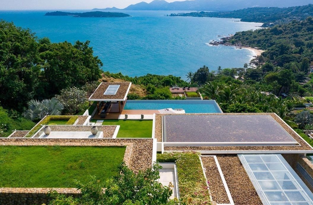 Breathtaking views of the coral cove from one of the lavish 5 bedrooms Villa 1 has to offer. 

Thinking of escaping for a tropical island vacation? Email as at reservations@samujana.com – We’re ready to help!
 
#samujana #luxury #luxuryvilla #luxuryresort #thailand