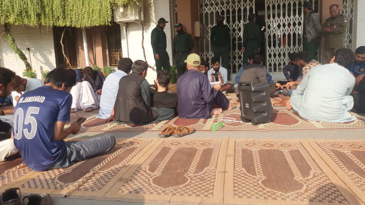 PUSF_Lahore's tweet photo. PU students are protesting infront of VC office for thier Legal rights.
#PUstudentssitin 
#StopDiscriminationWithStudents https://t.co/a1EWvM8UC5