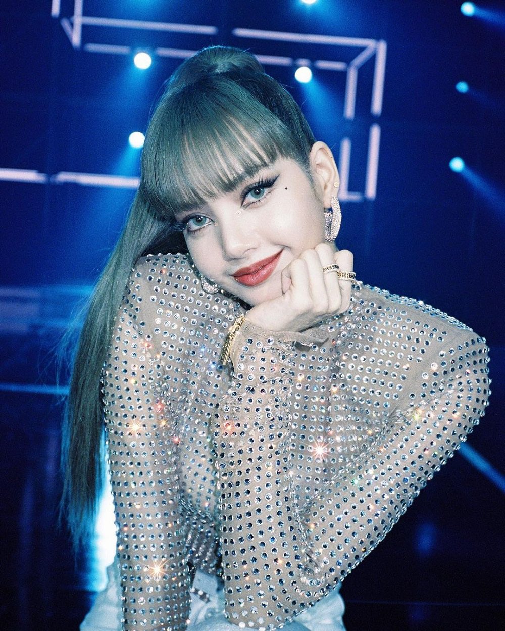 Pop Crave on X: "YG Entertainment has confirmed that #LISA of #BLACKPINK has tested positive for COVID-19. We wish her a speedy recovery as well as the safety of Rosé who is