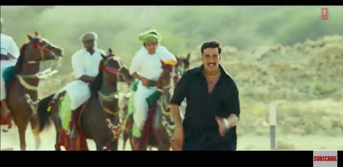 iAnkiit__'s tweet photo. Mujhe hi same laga, ya tumhe bhi @akshaykumar
#AtrangiRe #OUATIMD https://t.co/9QaiwxzInv