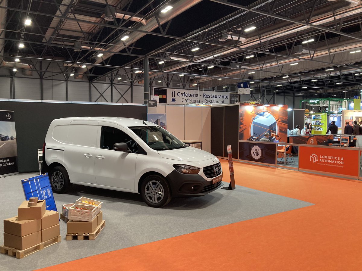 eruizgi's tweet photo. La nueva Citan de @MBFurgonetas se estrena en #logisticsmadrid #Citan #feelsgiant #mbvans #ifema @UNOlogistica https://t.co/6SKsRKjxQG