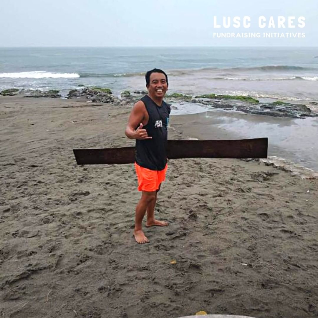 As the surf community in La Union began to grow, Lemon Dines got together a group of locals he called the La Union Surf Club. They surfed, hung out, and when there were no swells, went fishing.