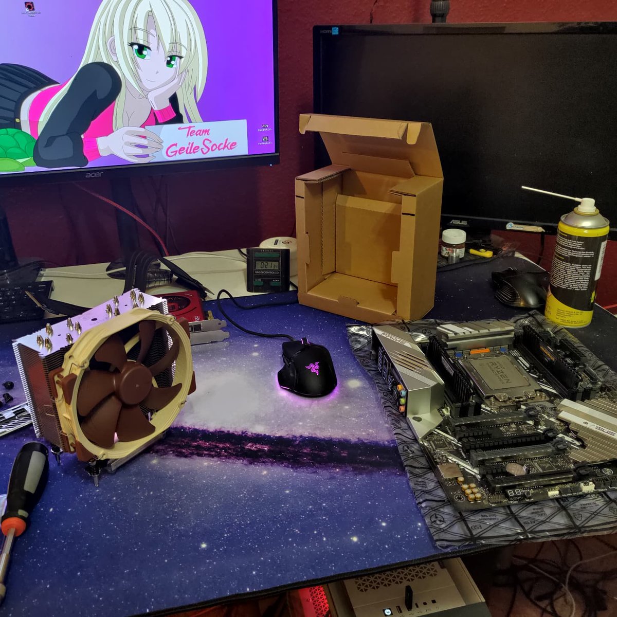 MrHardWar3's tweet photo. Es ist @noctua_at wenn es um meine Lieblinge geht für meine kleine Süßen gibt es nur diese Kühlung leistete Effizienteste und Haltbarkeit
#amd #threadripper #1950x #asusprimex399a #asus #basteln #pcbau #pcsetup #pcbuild #streamingsetup #streampc #streampcbuild #buildpc #building https://t.co/xRfg8sYykg