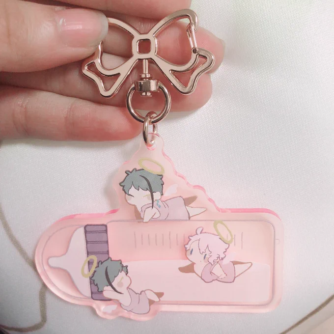 届きました😂❤️
かわいい!大きい!アカチャンだ!!!!
服が適当とかダサいとかは置いといて、クッション見て🥺
アクキーも可愛いよ!!!!!

良ければ作品交換しませんか…!?
クッション+アクキーをセットでお渡しさせて頂きます✨
相互さんでしたら釣り合いとか気にせずお気軽に!!→ 