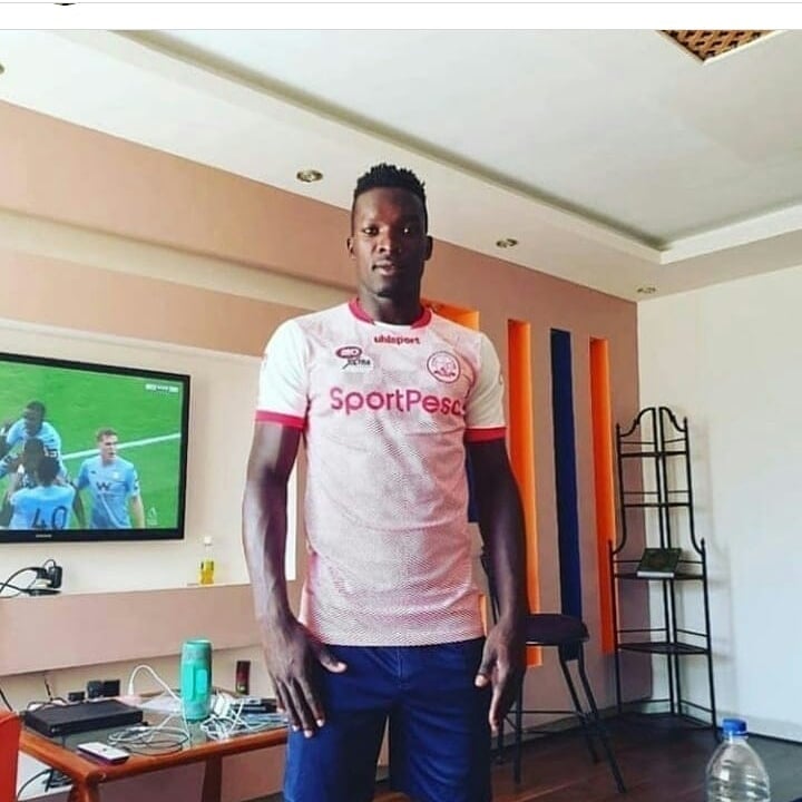 Chinja25's tweet photo. @aucho_khalid08 @MichaelMwebe @yangasc1935 @IamFeisalSalum @UgandaCranes @CephasTendereza @DhakabaKigongo @michocoach @DeusKaseke04 We know we have to wait 
#SiNdio? https://t.co/qF2W7b73QV