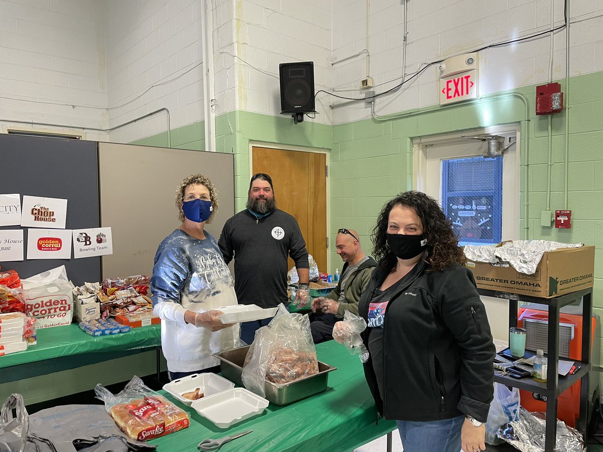 KCS_Palmer's tweet photo. What a great day we had at Palmer! We enjoyed welcoming families back into the building and had a wonderful take-home Thankful Meal! Thank you to DB Culinary Arts, Port City Church, and many other community organizations for helping to make it a success! https://t.co/LDeEB6DP0h