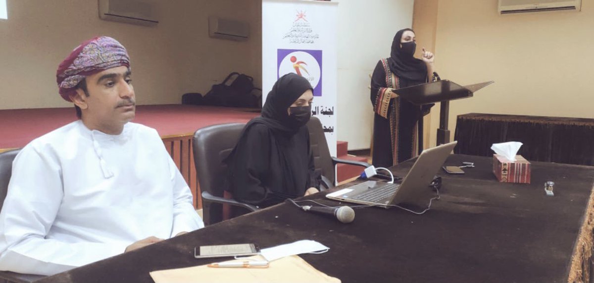 omanssa_bn's tweet photo. اليوم الاخير للمشغل التوضيحي لمسابقة التوعية الرياضية والصحيه لمعلمي ولاية صحم والخابوره والسويق
وتضمن المشغل التعريف بالمسابقة واهدافها وكل ما يتعلق  فيها وتجربة لمدرسة من مدارس المحافظة والحاصلة على المركز الاول على مستوي السلطنة. https://t.co/gmefAauVS1