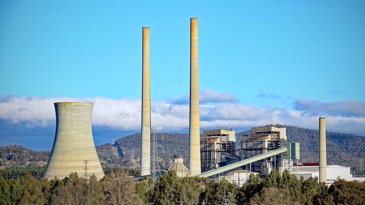 LIVESTREAM of Demolition at Wallerawang watch> facebook.com/SkyNewsAustral…