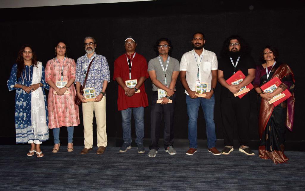 🎞ON-STAGE STORIES🎞

Director, Mr. Abhinandan Bannerjee and team members of the Indian Panorama Feature Film, Manikbabur Megh, felicitated at IFFI 52. 

#iffi #iffigoa #anuragthakur #indiaat75 #goaat60 #moviescreening