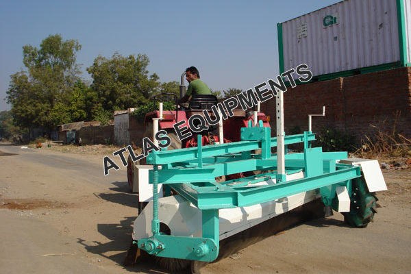 AE_INDIA's tweet image. Mechanical broom is best #TractorMountedSweeper for road sweeping jobs.

Get quality #RoadSweepingMachine from leading Indian manufacturer and exporter of construction equipment.