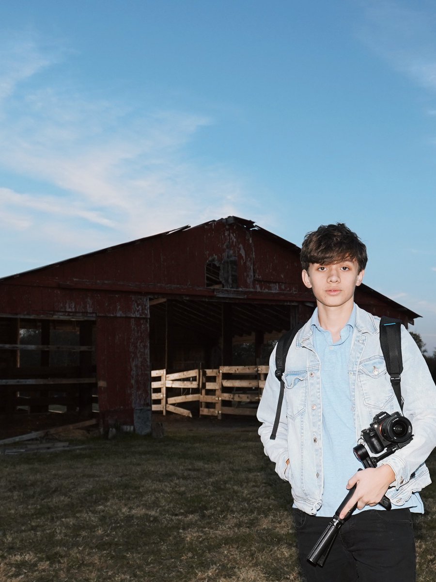 dtx_Anthony's tweet photo. Abandon farm Aesthetic https://t.co/MIoX0xMj6Y