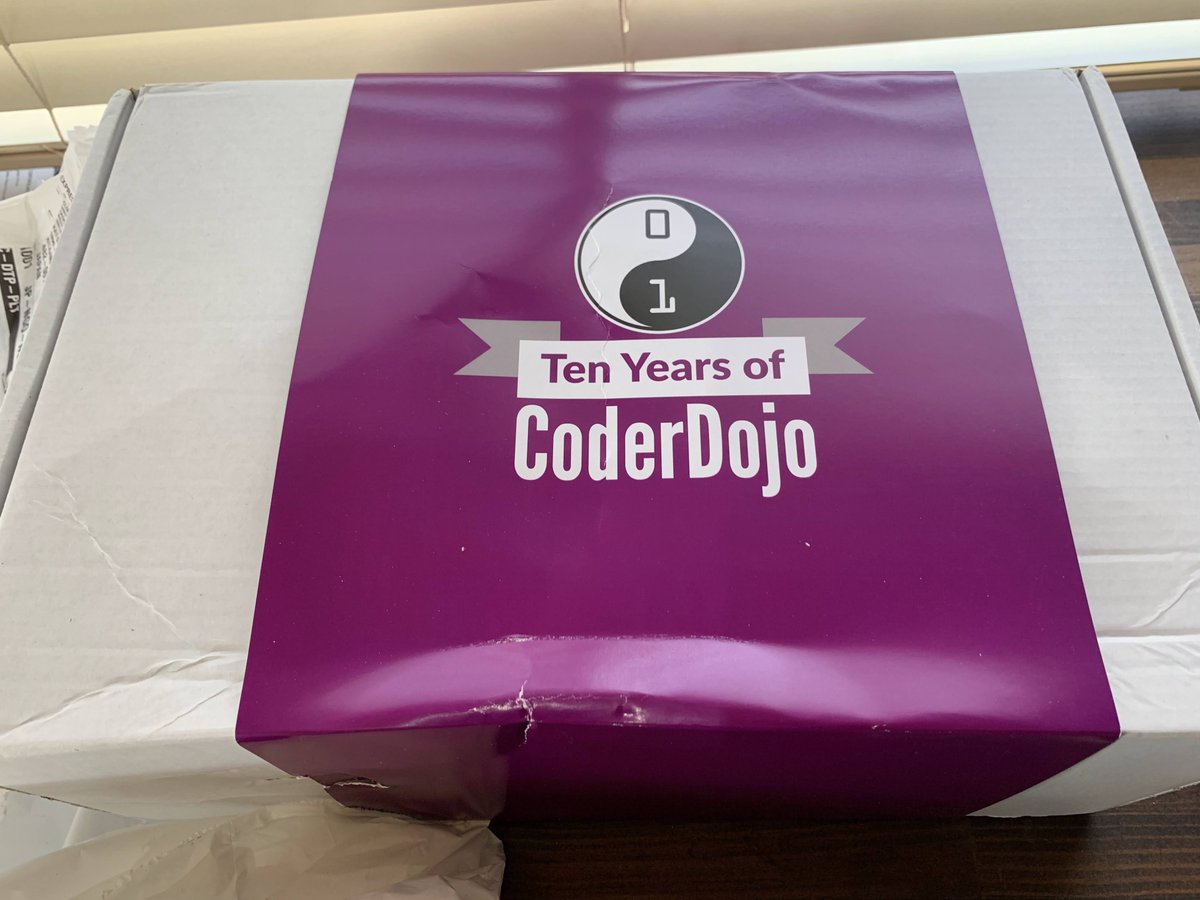 CoderDojoOwari's tweet image. #CoderDojo Foundation から、創立10周年パッケージをゲットしました。

次回、12/19 (日) のセッションに持っていきます。

感染拡大がなければ、定員30名なので、PC持込は少し空きがあります！

coderdojoowari.connpass.com/event/224534/

#CoderDojo #CoderDojoOwari #岩倉 #プログラミング教育