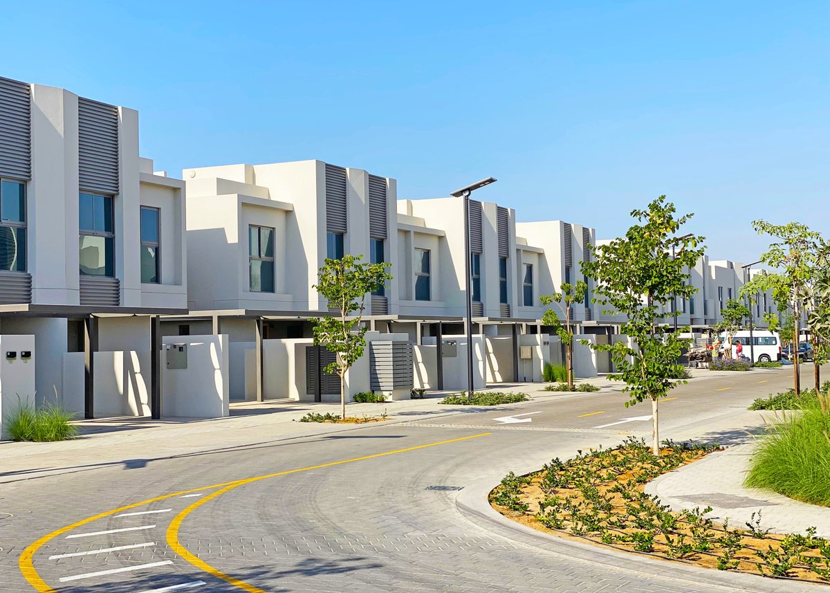 DSAarchitects's tweet photo. #DSA are pleased with the recent start of handover for the 2nd phase of #AlLilac @al_zahia.
It features new #architectural designs that mix modern aesthetics with timeless details & an #innovative Sensory Park with interactive sculptures & landscaped areas. #DSAProjectProgress https://t.co/9IrkHnXwrn