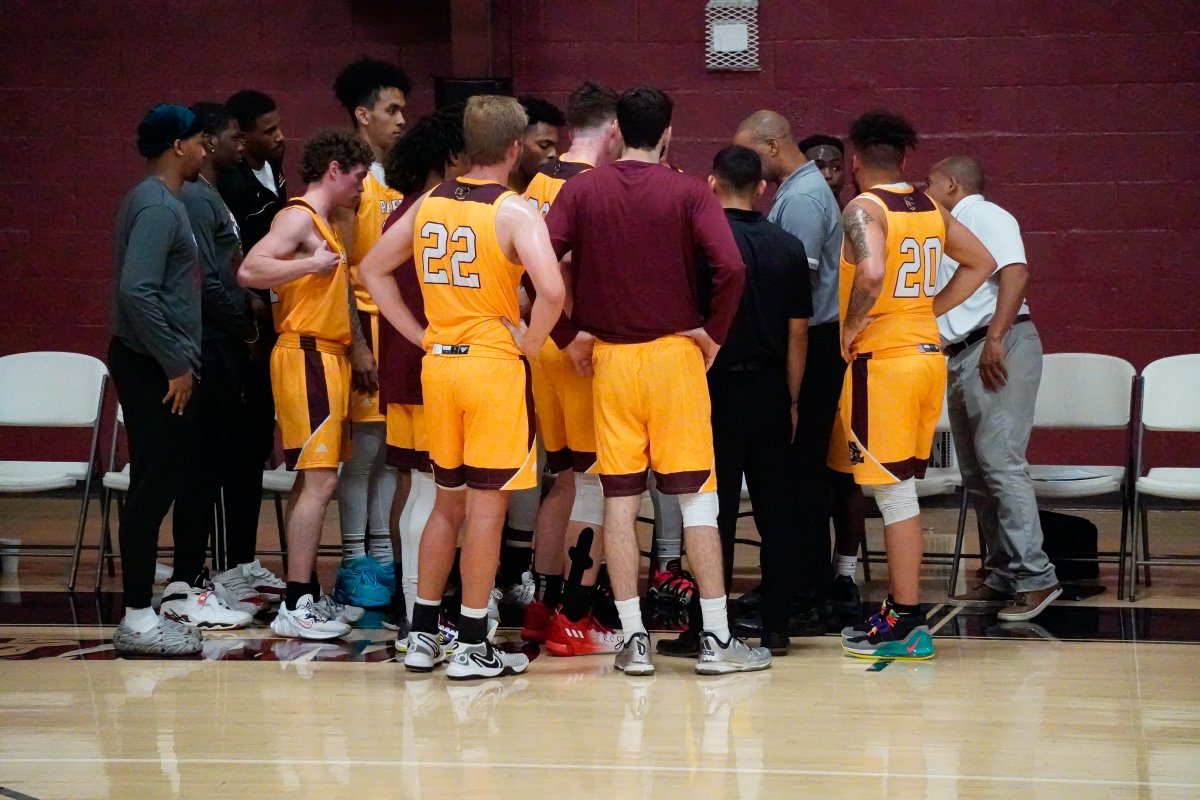 MBB | Buccaneers shoot lights out in comeback victory over Ottawa

Story: gilbert.parkathletics.com/article/mens-b…