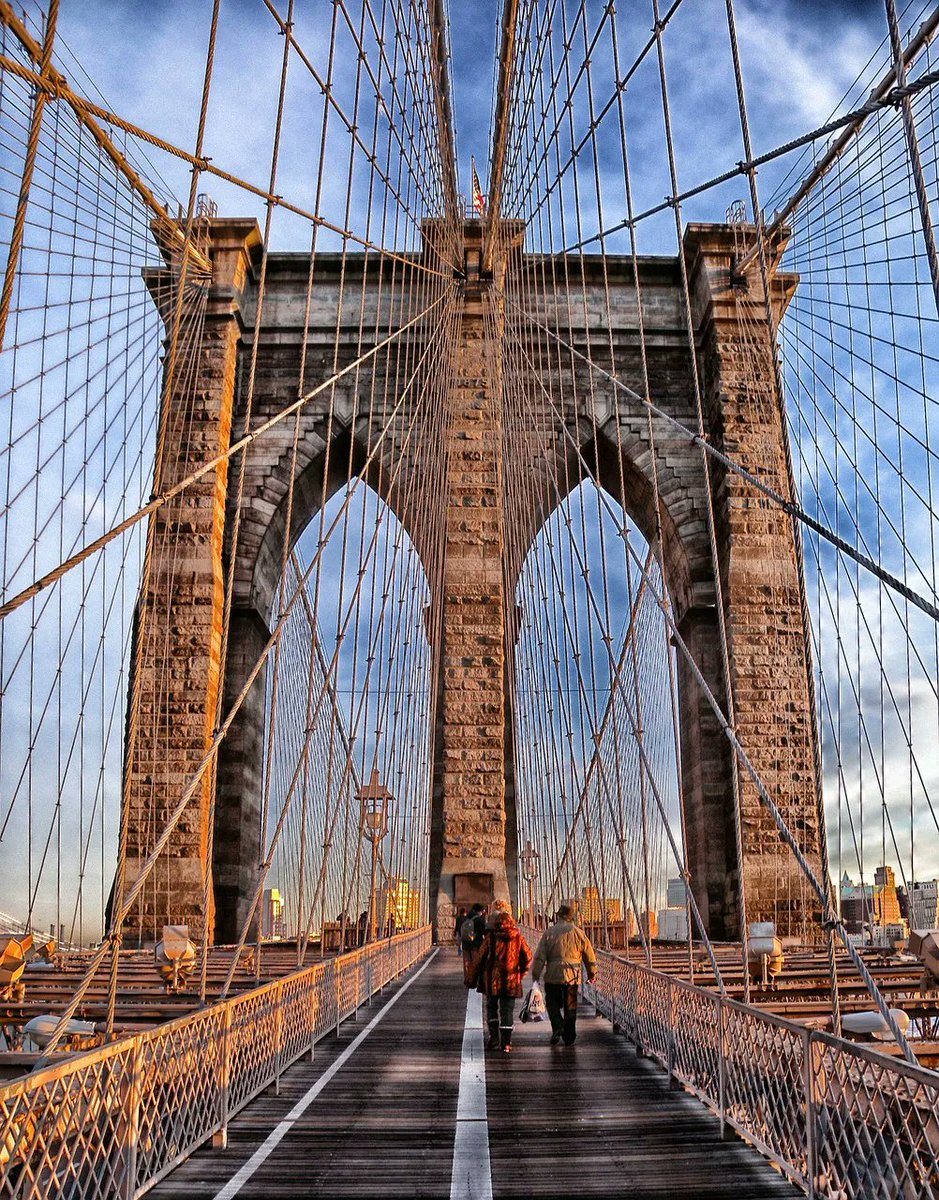 issywiggy's tweet photo. NEW YORK, HAWAII &amp; SAN FRANCISCO 
Direct flights from London Heathrow 
Depart 4th May 22
- 4 nts New York @Kixby Hotel, ro
- 7 nts Hawaii @Sheraton Princess Kaiulani, ro
- 3 nts San Francisco @RIU Plaza Fisherman’s Wharf, B&amp;B
Based on 2adults sharing
£2479pp
Deposit of £100pp https://t.co/z67XwXo3Yg