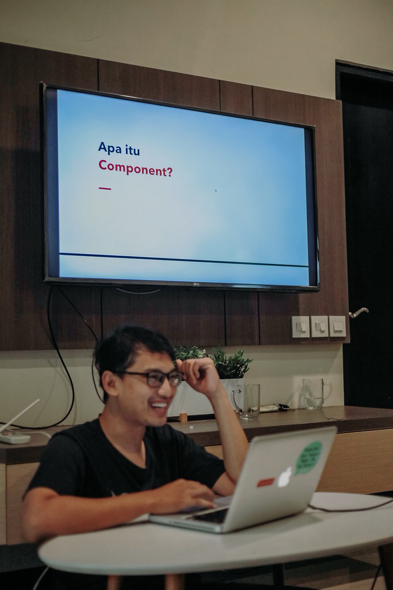 Agensip's tweet photo. As we know, components are material interactive building blocks for creating a user interface. Did you know some examples of it?
Feel free to leave your answer below 👇
#ui #ux #uidesign #uxdesign #designcomponent #designpractices #upgradingskills #agensip https://t.co/NKDbTXUNMY