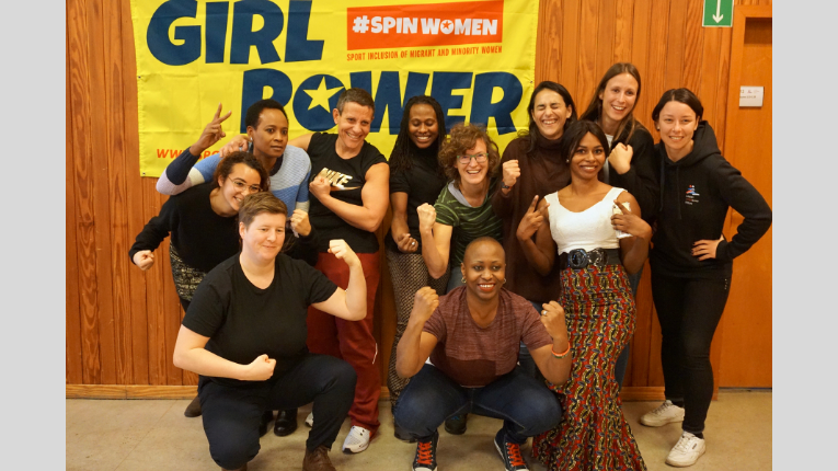 sportanddev's tweet photo. Non-mainstream football clubs adapt to the particular needs of migrant and refugee women, making them feel more comfortable to participate in sport.
@fairplayVIDC
#SportAndRefugees
https://t.co/WcDNmEYbrw https://t.co/IkYiDgCUGG