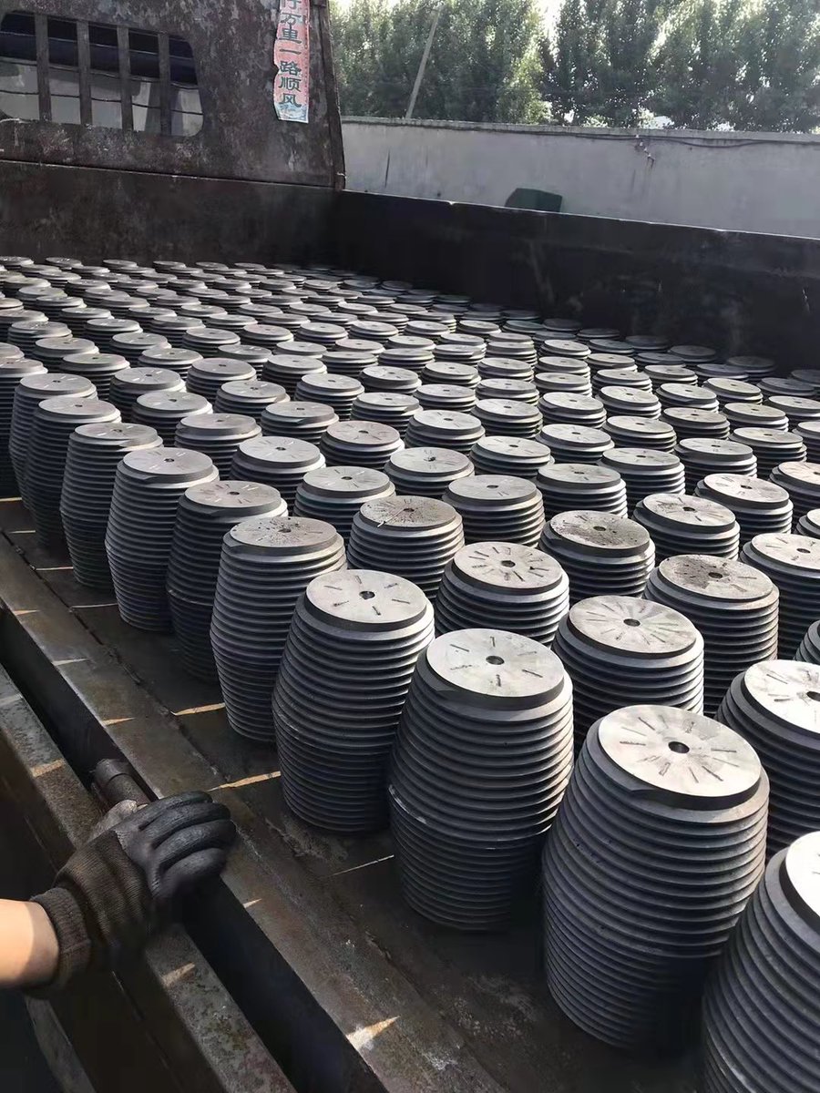 Supplying large quantity of Graphite Electrode&amp;Connect Nipples,any inquiries there, talk me freely....