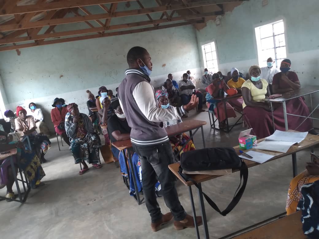 greengovzw1's tweet photo. PROJECT LAUNCH- Women
Can Adapt (#FemAdapt) in Mutare District, inception meeting, setting up community structures 4 engagement on the nexus between climate change & women's rights. #CC 4 women in rural Global South affects humanrights/livelihoods @NLinZimbabwe
@GAGGA_Alliance https://t.co/Y43VwrOD4G