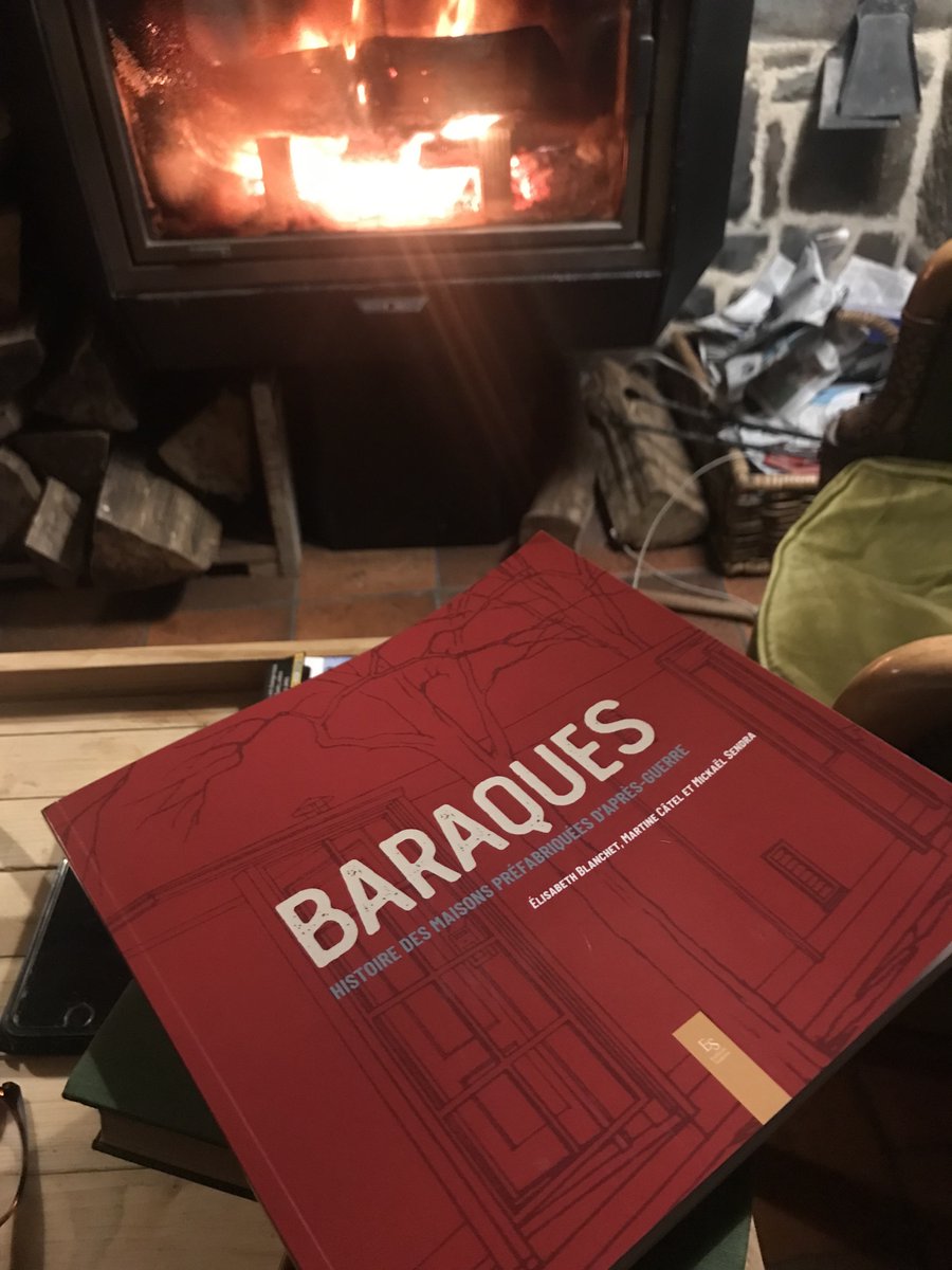 BlanchetElisa's tweet image. @Mike_Sendra  Oh joie !! quand on découvre son bouquin tant attendu bien installé au coin du feu chez un ami.
#baraque #baraques #prefab #prefabuleux #editionssutton #sutton #suttoneditions #dupondetdupont