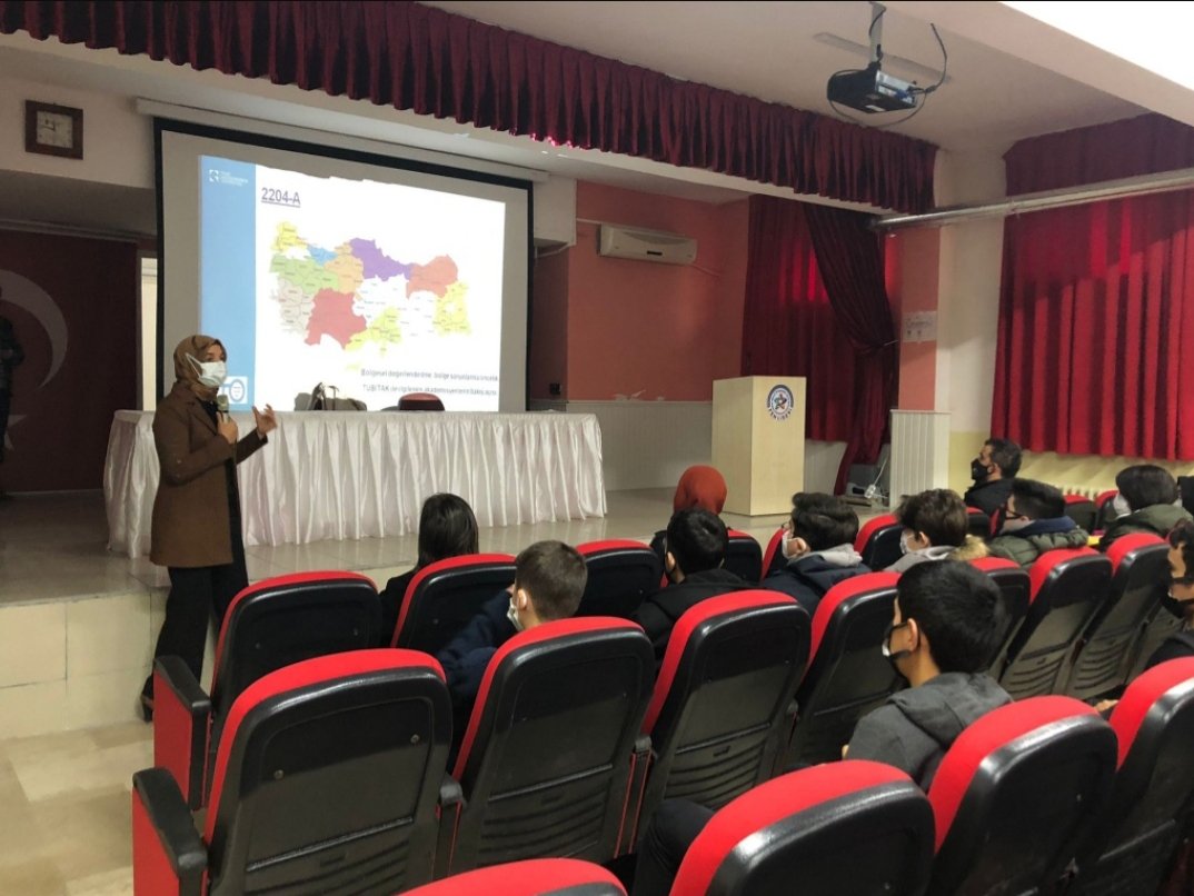 fatmavsar2019's tweet image. Project awaireness should be start earlier. #highschool #projectmanagement #projectcycle #projectpower #tubitak #highschoolfight #project