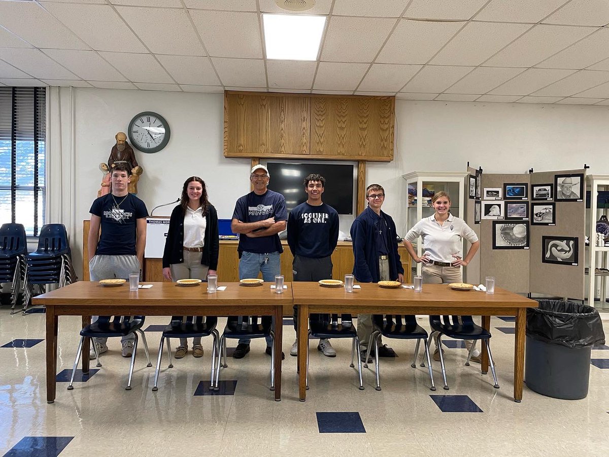 TMPStuco's tweet image. Thank you to all who participated in the pie-eating contest! First Lunch Winner: AJ Brown; Second Lunch Winner: Dwayne Lang 
Congratulations to our winners! Have a fantastic Thanksgiving Break! 🦃 😁