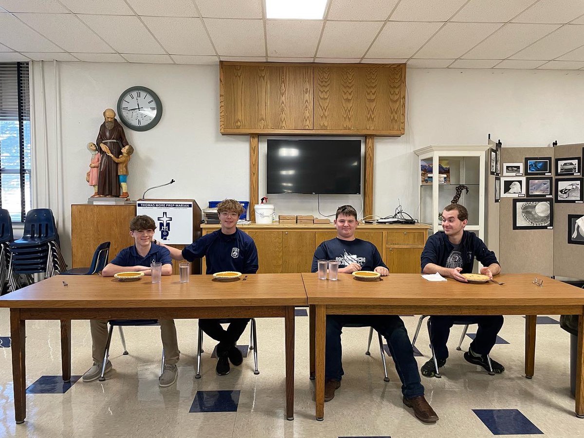 TMPStuco's tweet image. Thank you to all who participated in the pie-eating contest! First Lunch Winner: AJ Brown; Second Lunch Winner: Dwayne Lang 
Congratulations to our winners! Have a fantastic Thanksgiving Break! 🦃 😁